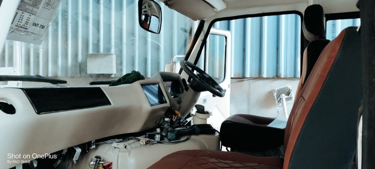 WhatsApp Image 2025-12-04 at 16.06.47_5283c2eb.jpg - Supreme Car Rental